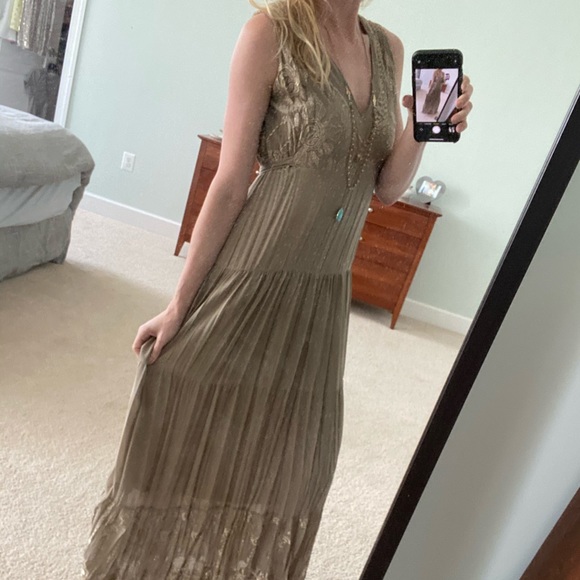 Komarov Maxi Dress - Picture 11 of 12